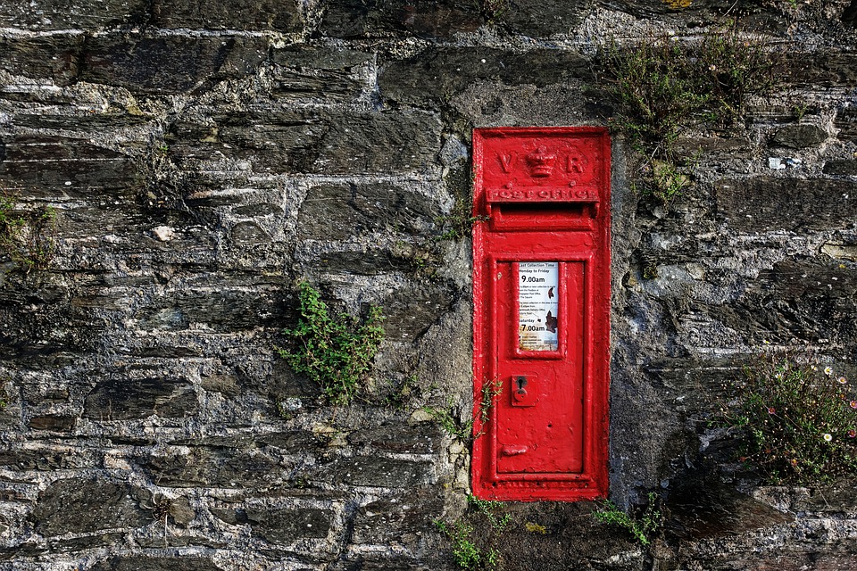 Red mail box
